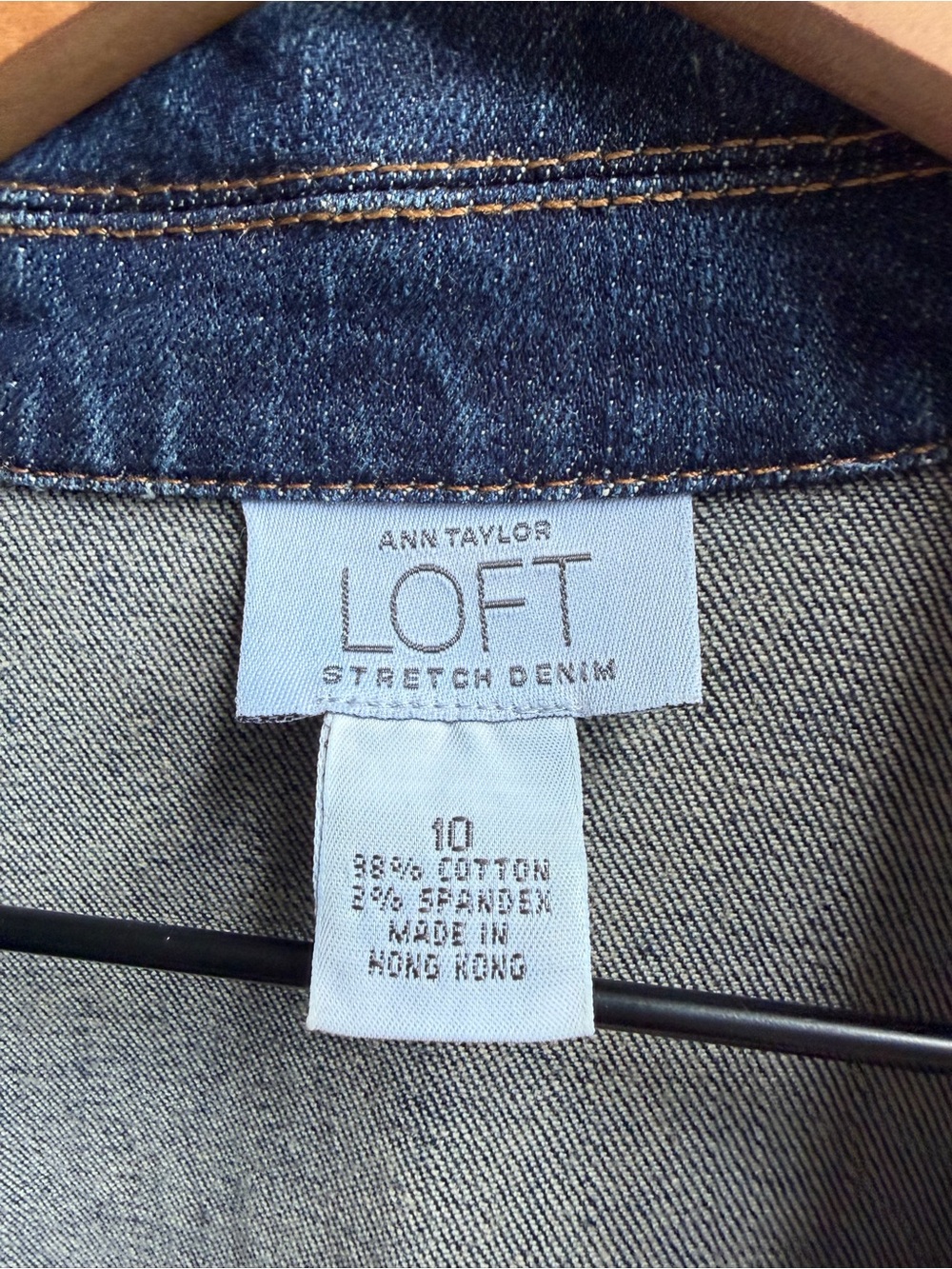 Ann Taylor LOFT Women's Blue Stretch Denim Jean Jacket Size 10 - Picture 2 of 9